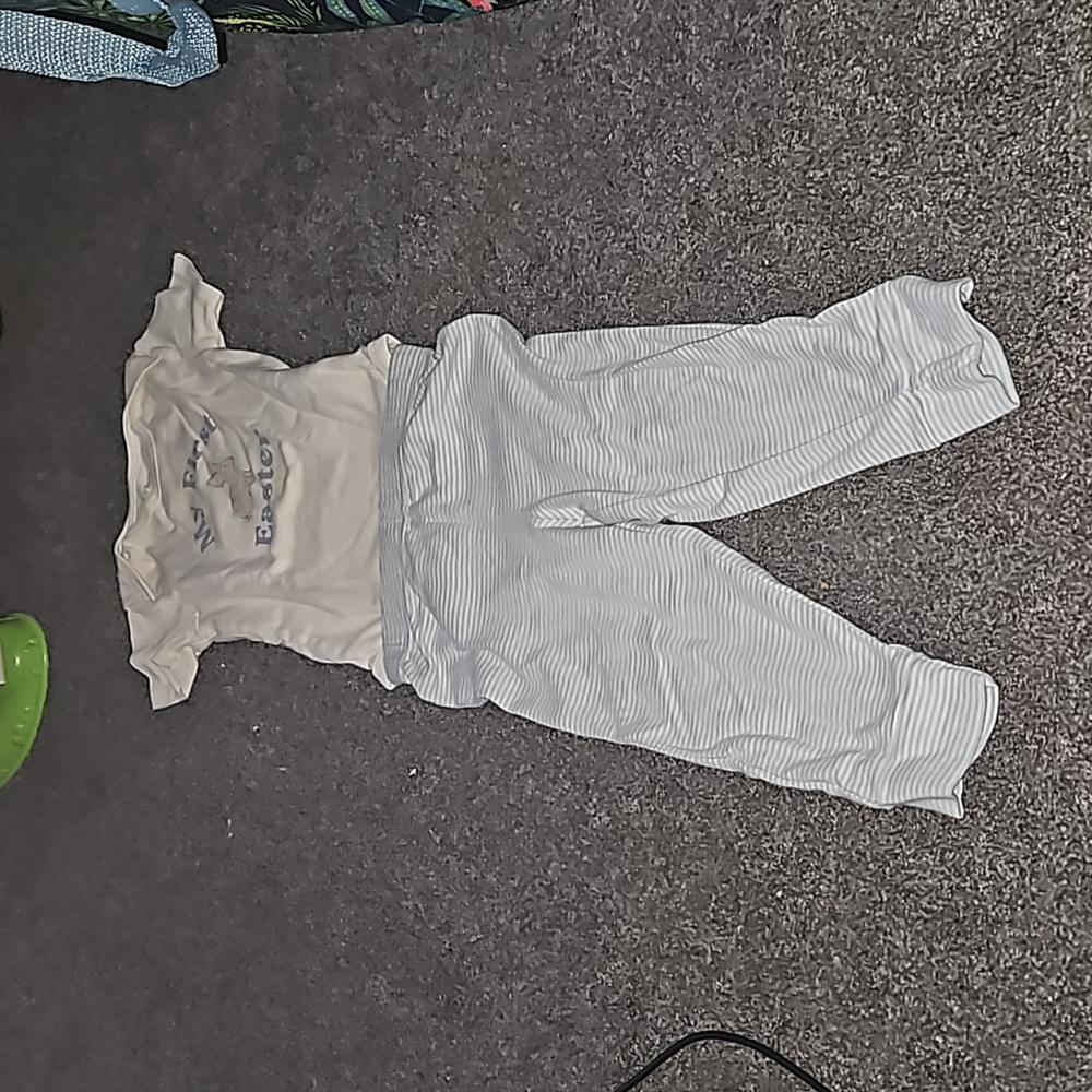 18 month 2 peice Easter themed outfit.
